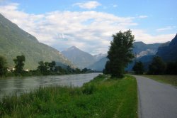 Szwajcarskie szlaki rowerowe - Alpy Walijskie i wzdłuż Rodanu do Jeziora Genewskiego